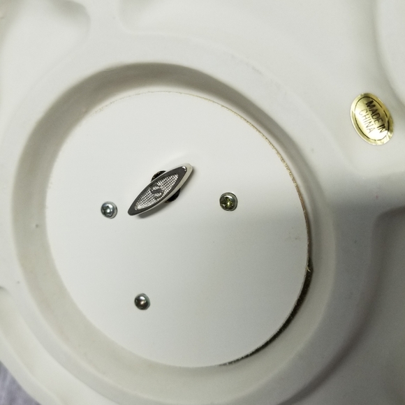 Musical Santa Claus ceramic table piece - Picture 11 of 13